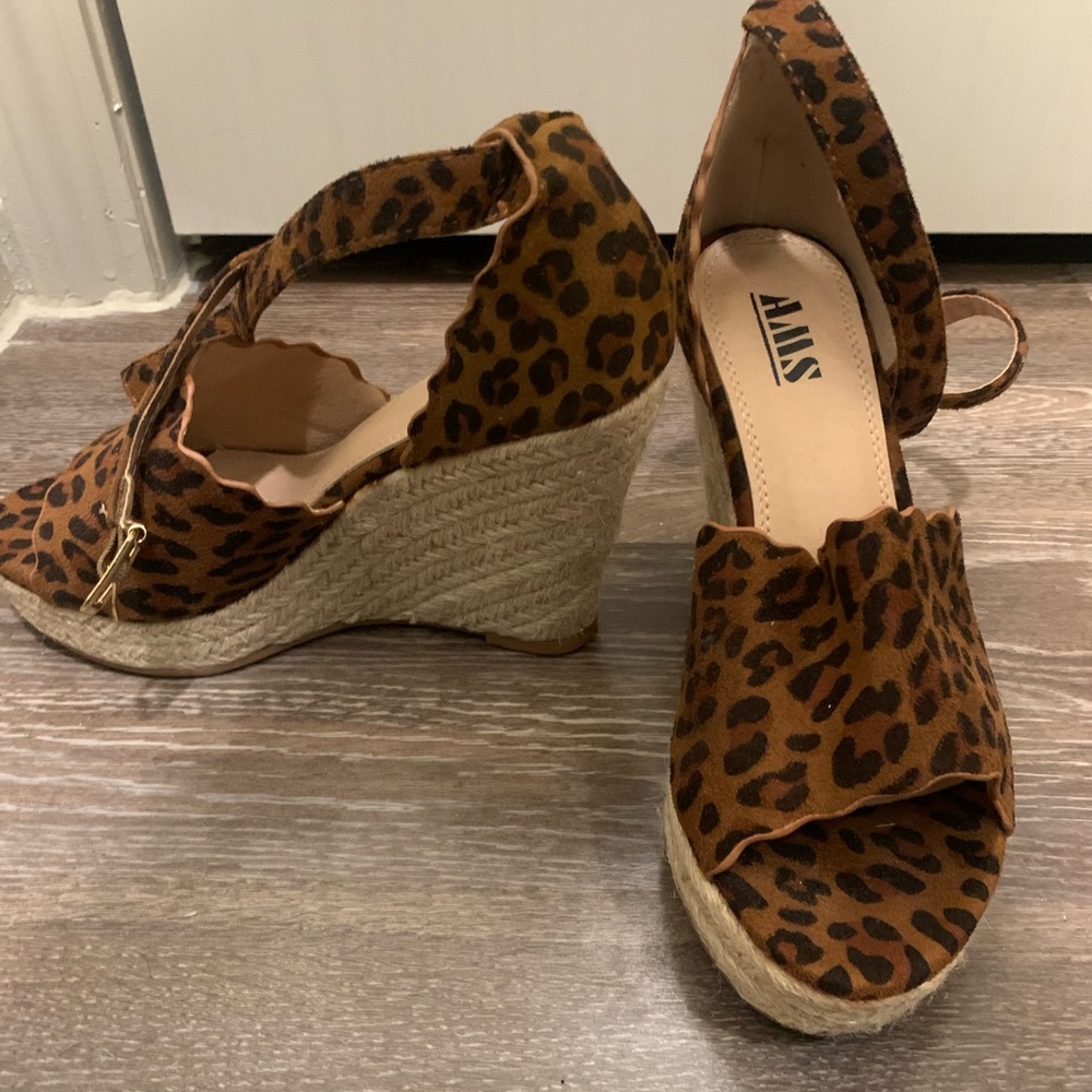AMS Brand New Wedge Heels